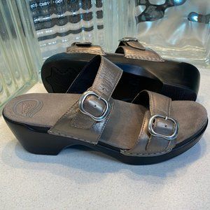 Dansko Sophie Platform Sandal Leather Metallic Gold Women’s EU 40/US 9.5-10